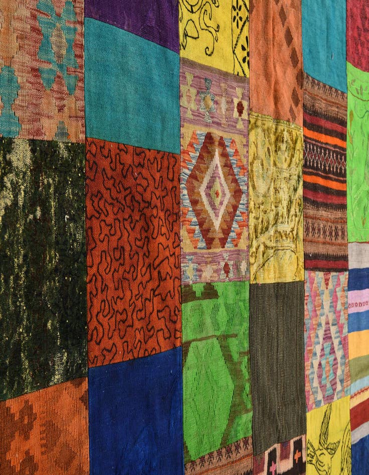 Detail image of  6' 7 x 9' 9  Hand Woven Kilim Patchwork Wool Rug