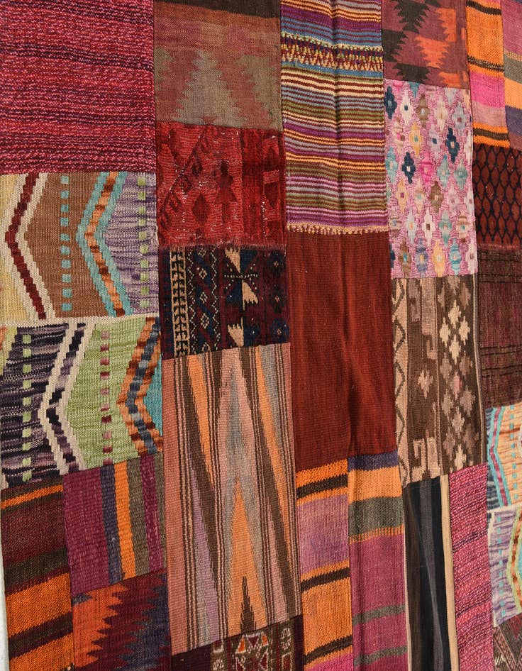 Detail image of  5' 1 x 6' 9  Hand Woven Kilim Patchwork Wool Rug