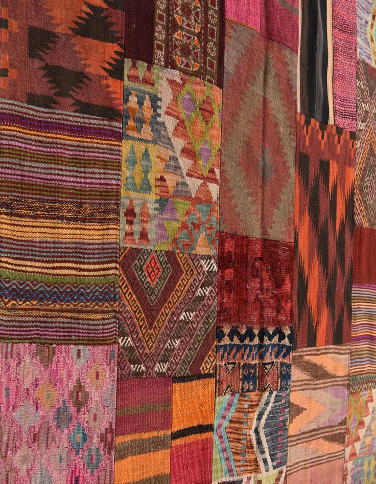 Detail image of  5' 1 x 6' 9  Hand Woven Kilim Patchwork Wool Rug