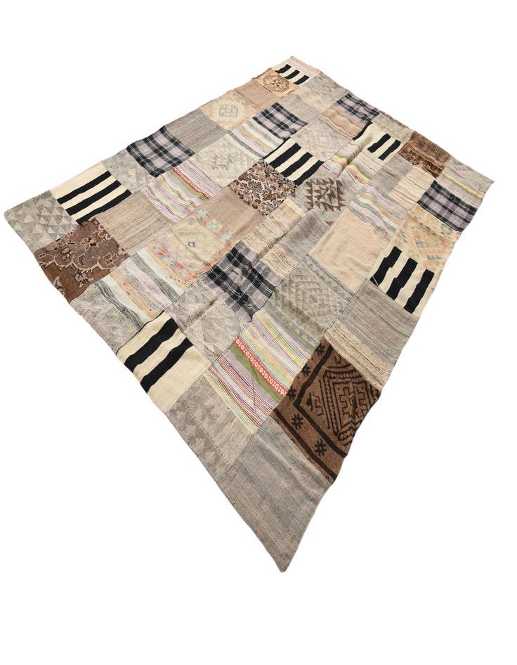 Detail image of  6' 6 x 9' 9  Hand Woven Kilim Patchwork Wool Rug