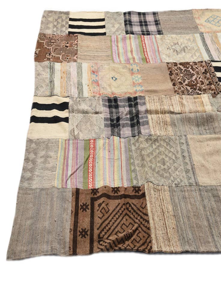 Detail image of  6' 6 x 9' 9  Hand Woven Kilim Patchwork Wool Rug