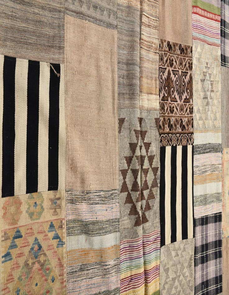 Detail image of  6' 6 x 9' 9  Hand Woven Kilim Patchwork Wool Rug