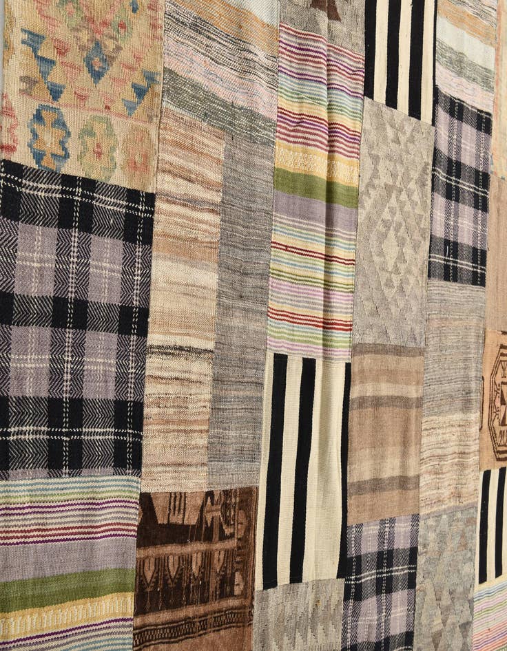 Detail image of  6' 6 x 9' 9  Hand Woven Kilim Patchwork Wool Rug