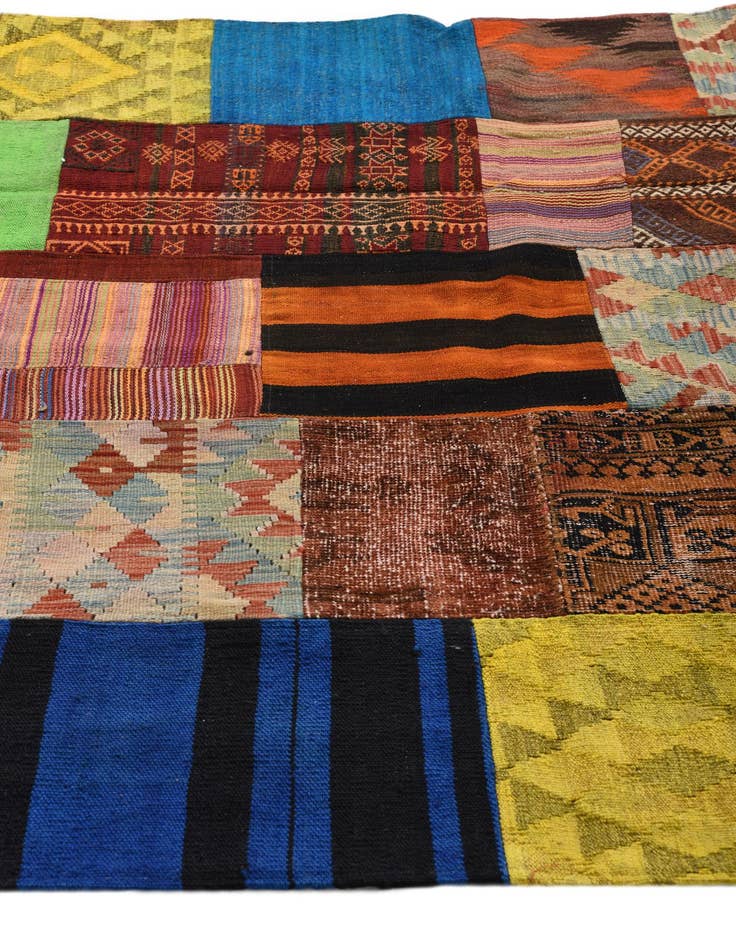 Detail image of  5' 5 x 7' 10  Hand Woven Kilim Patchwork Wool Rug