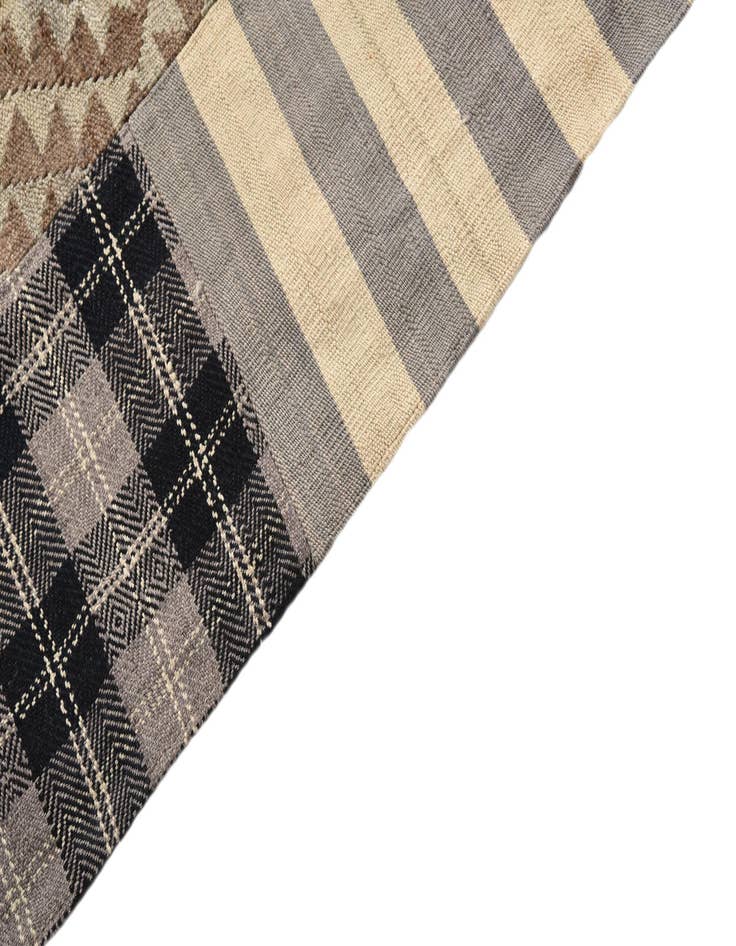 Detail image of  6' 8 x 9' 8  Hand Woven Kilim Patchwork Wool Rug