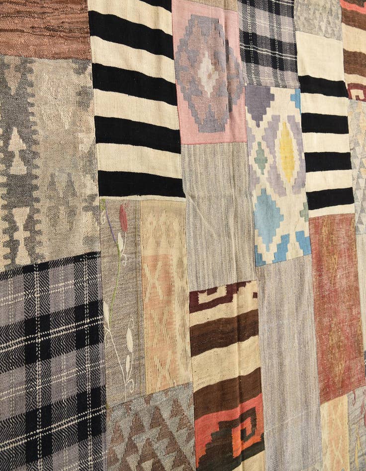 Detail image of  6' 8 x 9' 8  Hand Woven Kilim Patchwork Wool Rug