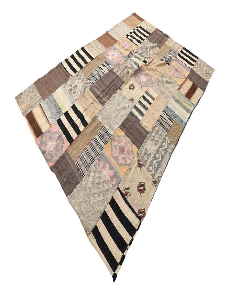 Detail image of  6' 6 x 9' 8  Hand Woven Kilim Patchwork Wool Rug