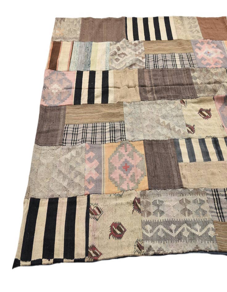 Detail image of  6' 6 x 9' 8  Hand Woven Kilim Patchwork Wool Rug