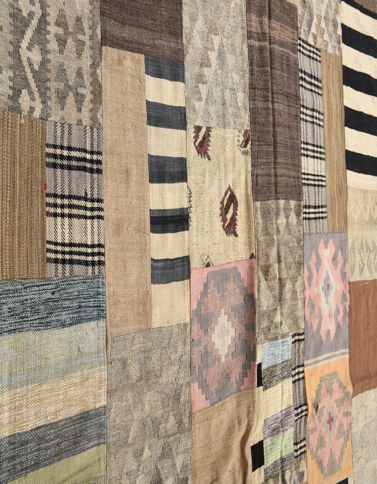 Detail image of  6' 6 x 9' 8  Hand Woven Kilim Patchwork Wool Rug