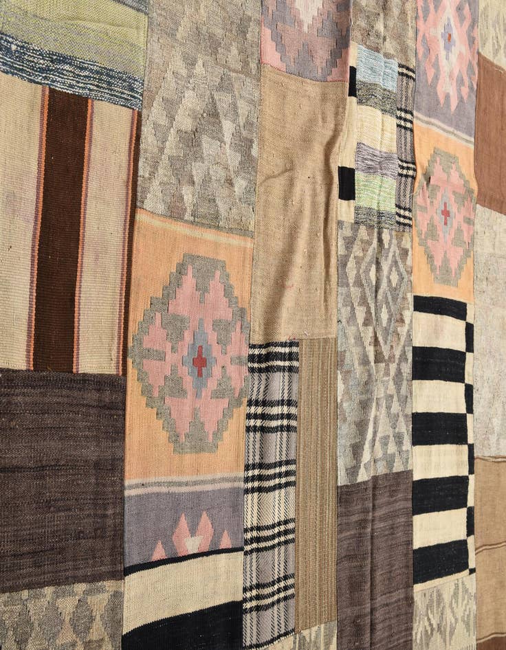 Detail image of  6' 6 x 9' 8  Hand Woven Kilim Patchwork Wool Rug