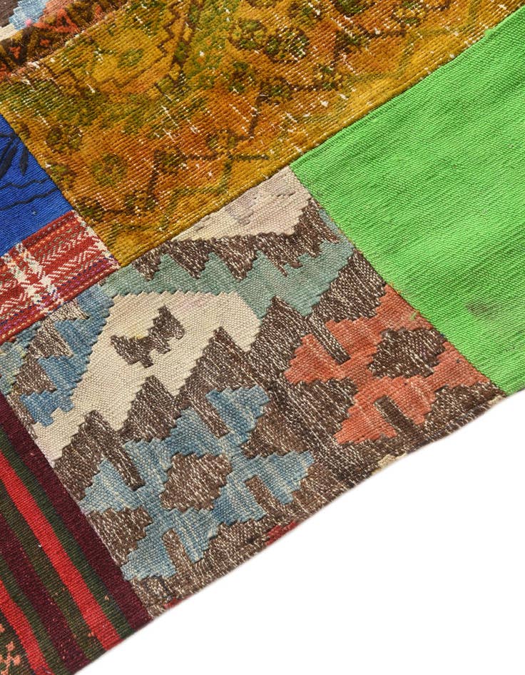 Detail image of  5' 5 x 7' 10  Hand Woven Kilim Patchwork Wool Rug