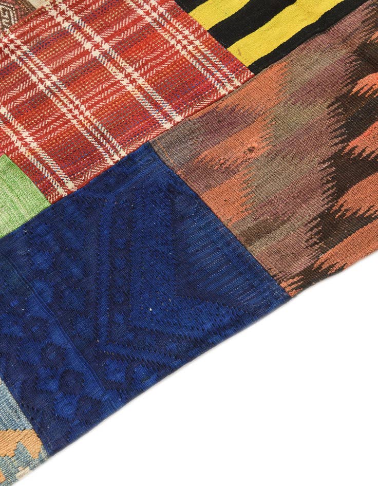 Detail image of  5' 6 x 7' 9  Hand Woven Kilim Patchwork Wool Rug