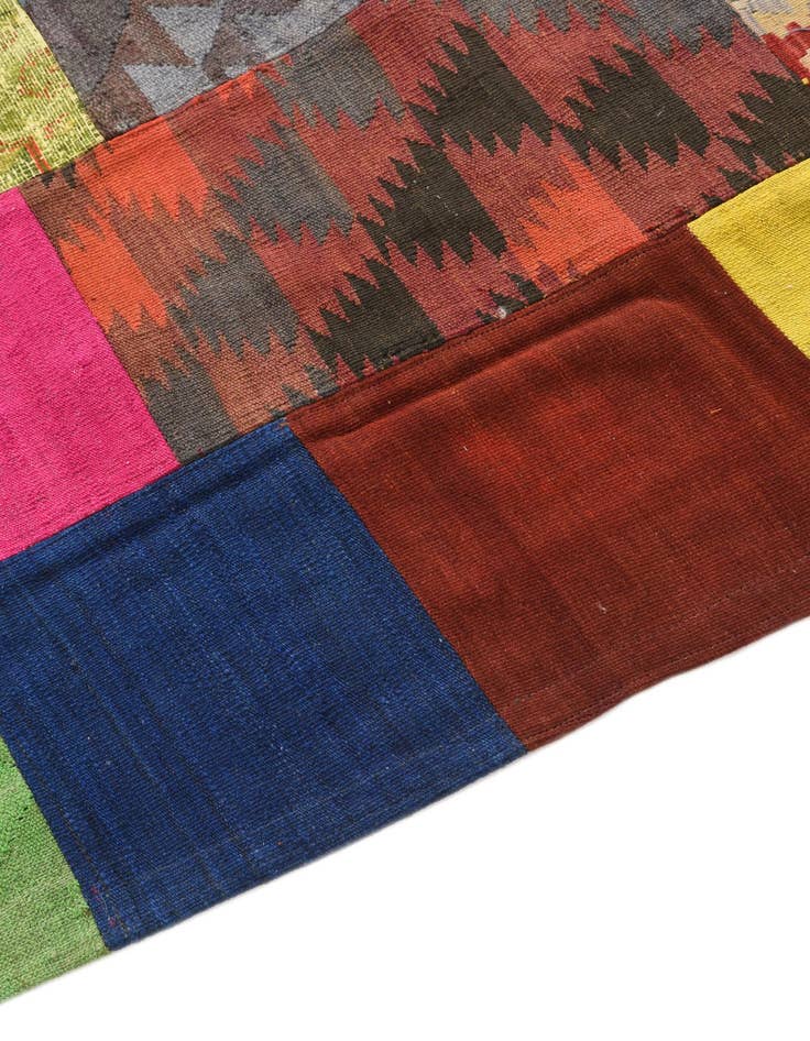 Detail image of  6' 8 x 9' 10  Hand Woven Kilim Patchwork Wool Rug