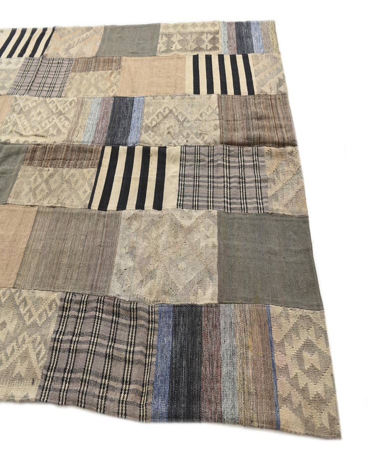 Detail image of  6' 8 x 9' 9  Hand Woven Kilim Patchwork Wool Rug