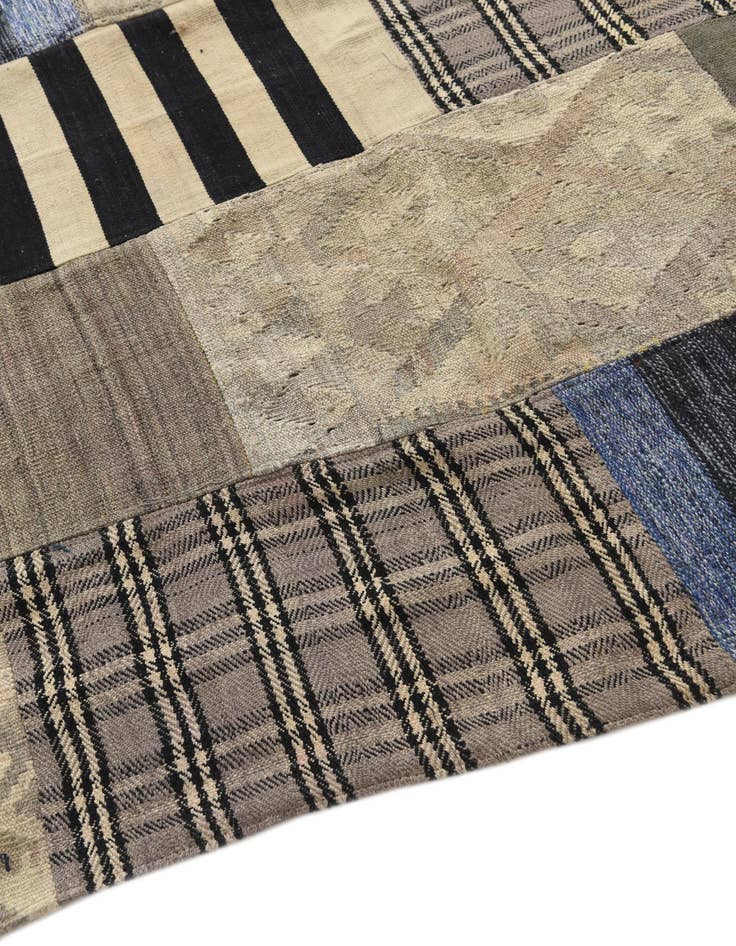 Detail image of  6' 8 x 9' 9  Hand Woven Kilim Patchwork Wool Rug