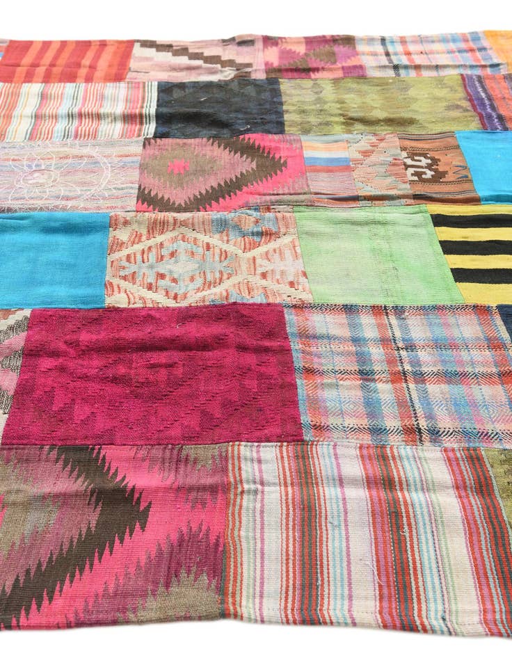 Detail image of  6' 10 x 9' 10  Hand Woven Kilim Patchwork Wool Rug