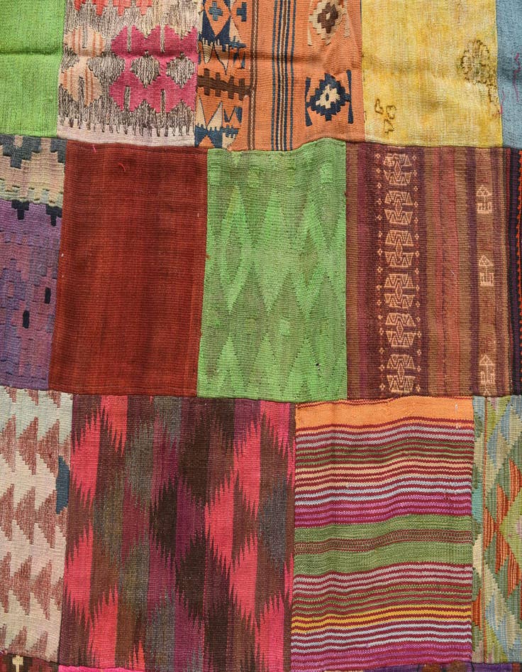 Detail image of  6' 6 x 9' 4  Hand Woven Kilim Patchwork Wool Rug