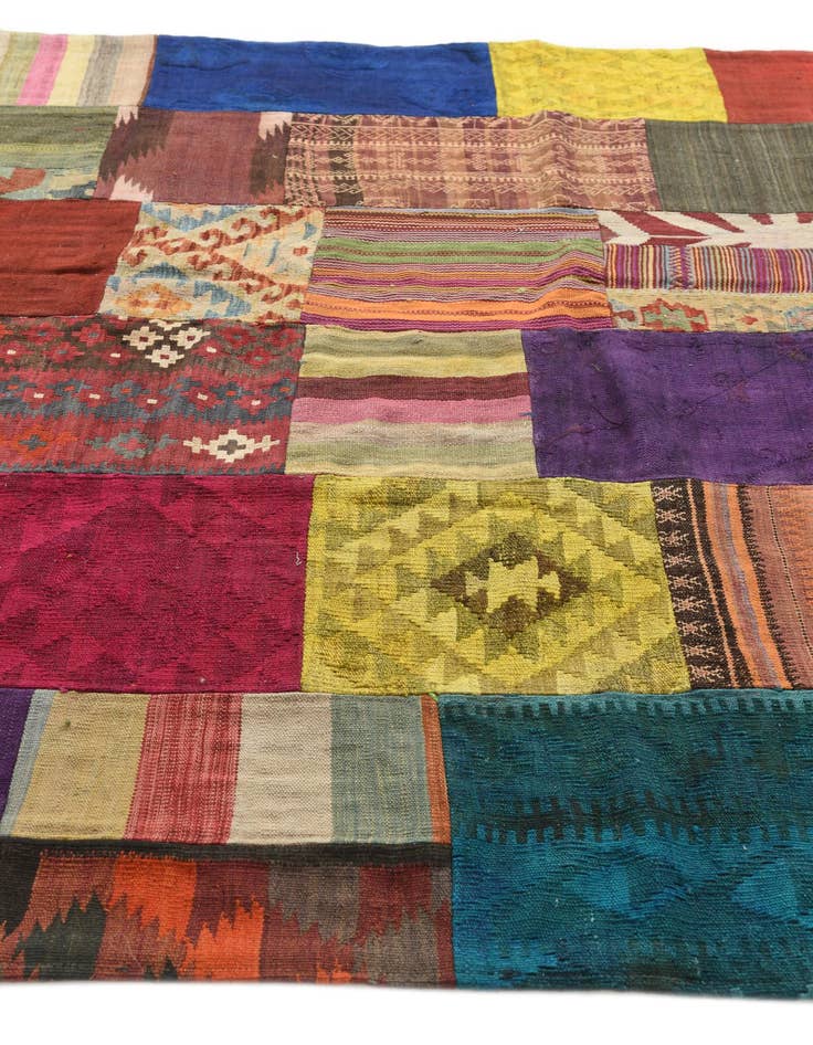 Detail image of  6' 8 x 9' 10  Hand Woven Kilim Patchwork Wool Rug