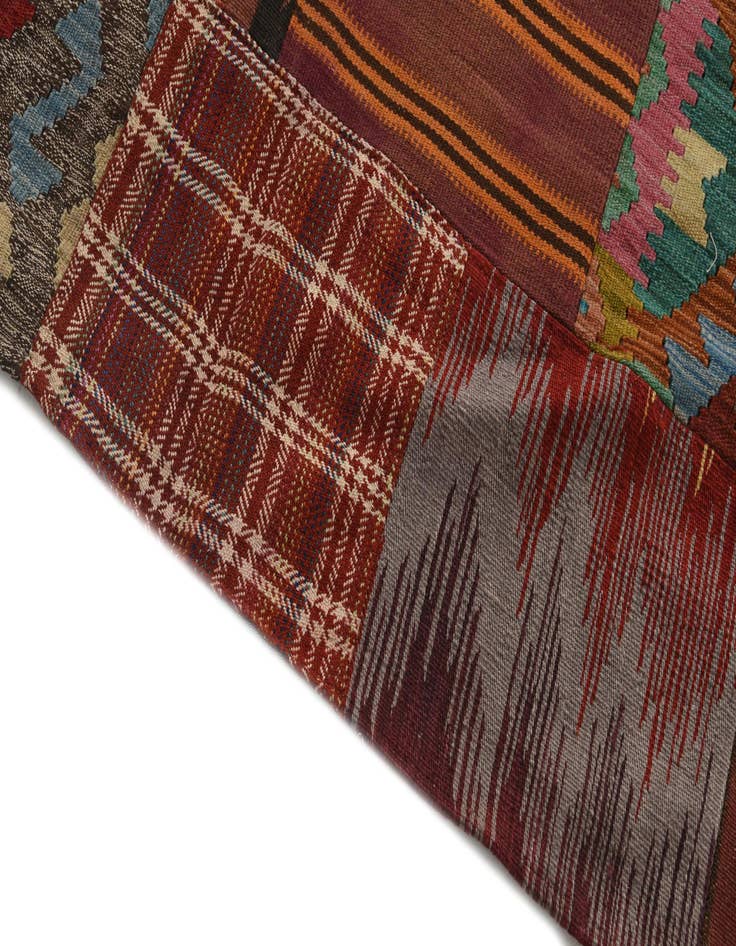 Detail image of  5' 5 x 7' 9  Hand Woven Kilim Patchwork Wool Rug