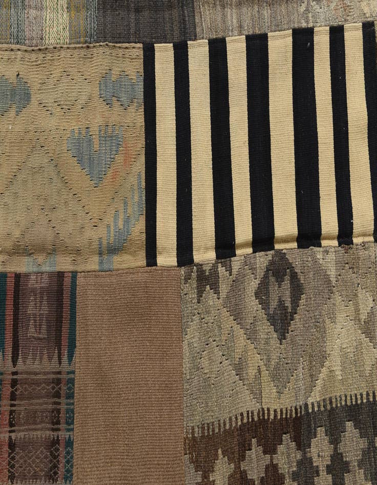 Detail image of  6' 4 x 9' 7  Hand Woven Kilim Patchwork Wool Rug