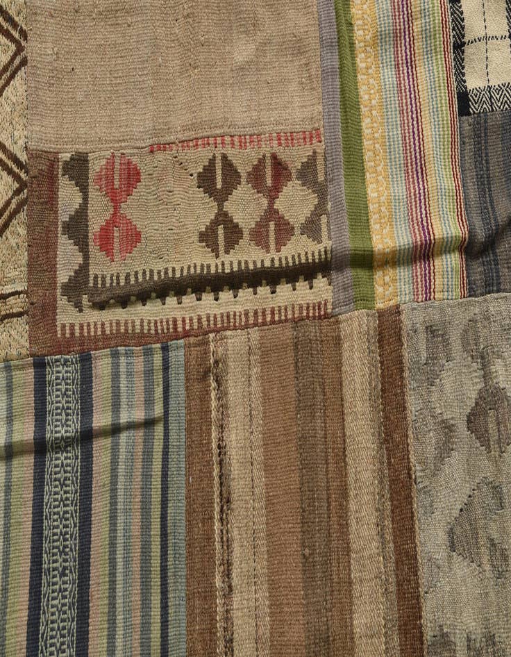 Detail image of  6' 8 x 9' 10  Hand Woven Kilim Patchwork Wool Rug