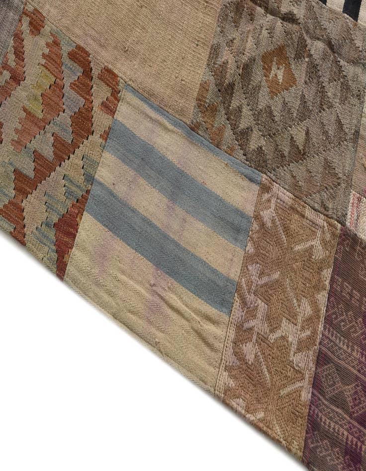 Detail image of  6' 6 x 9' 10  Hand Woven Kilim Patchwork Wool Rug