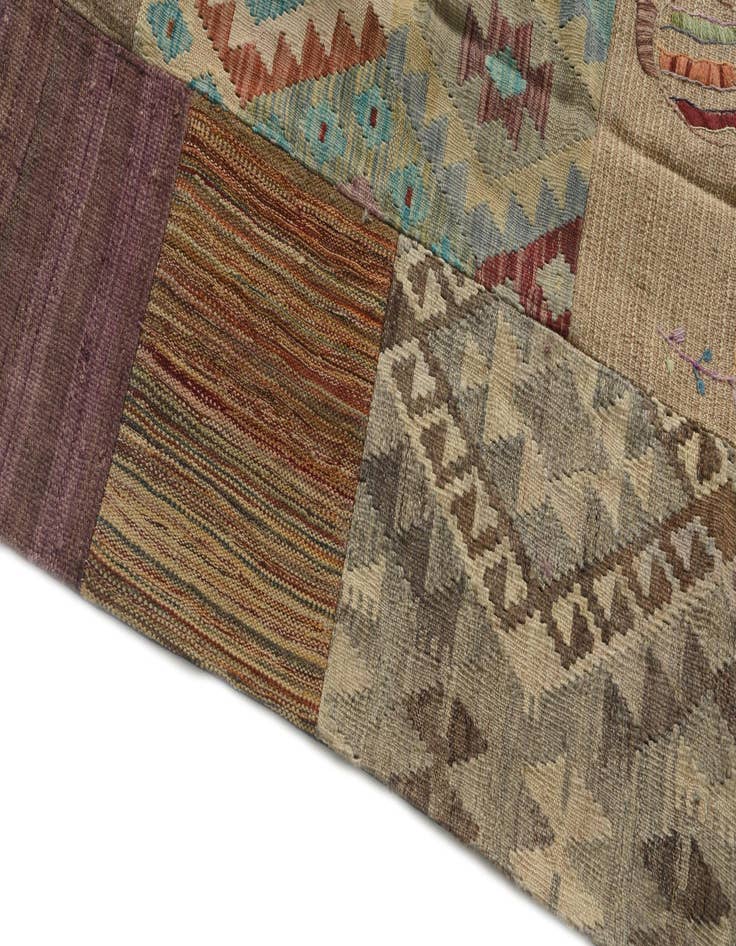 Detail image of  6' x 8' 2  Hand Woven Kilim Patchwork Wool Rug