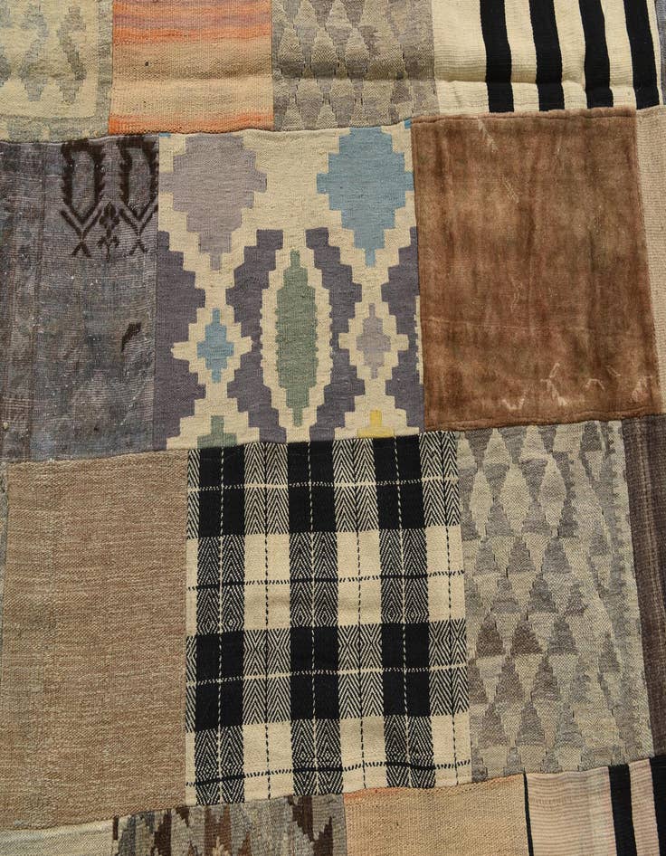 Detail image of  6' 6 x 9' 5  Hand Woven Kilim Patchwork Wool Rug