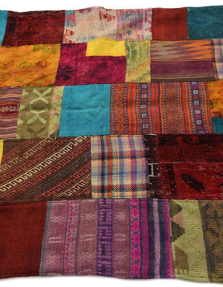 Detail image of  4' 3 x 5' 10  Hand Woven Kilim Patchwork Wool Rug