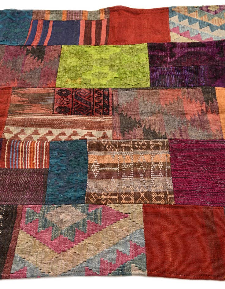 Detail image of  4' x 5' 10  Hand Woven Kilim Patchwork Wool Rug