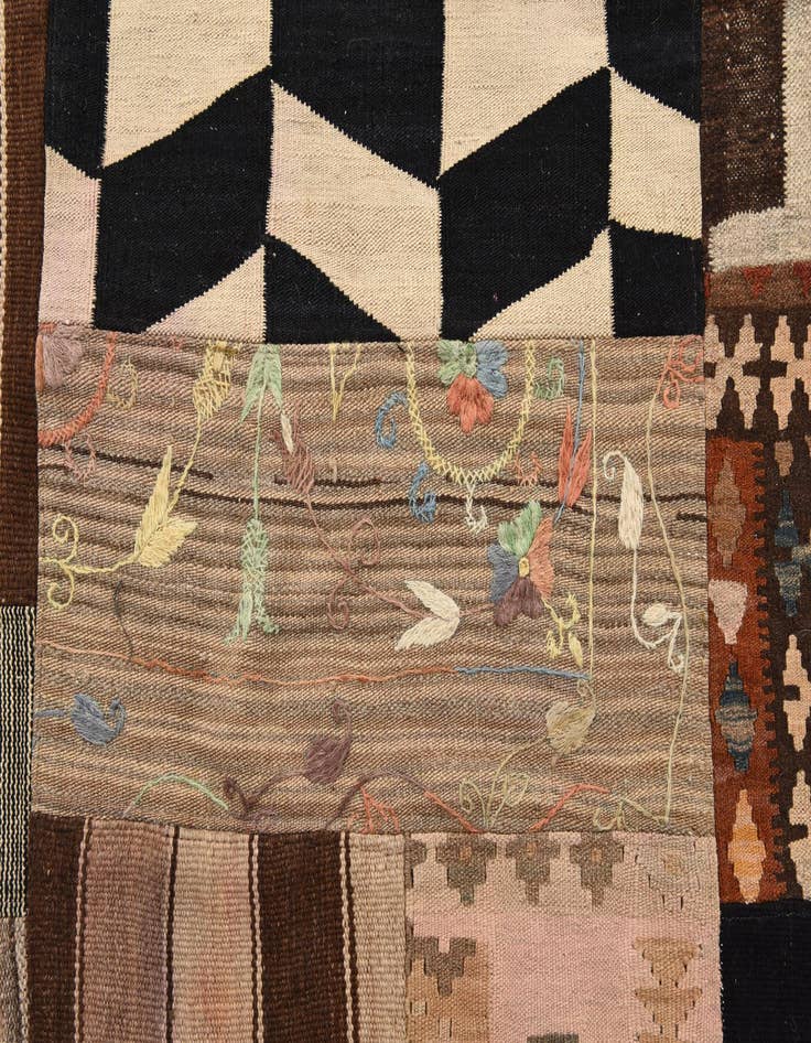 Detail image of  6' 7 x 9' 11  Hand Woven Kilim Patchwork Wool Rug