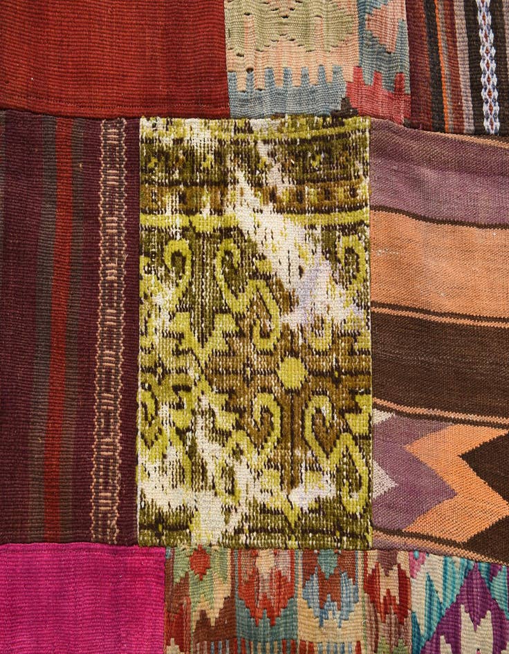 Detail image of  6' 9 x 10'  Hand Woven Kilim Patchwork Wool Rug