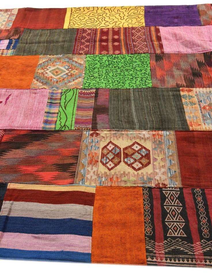 Detail image of  6' 8 x 9' 11  Hand Woven Kilim Patchwork Wool Rug