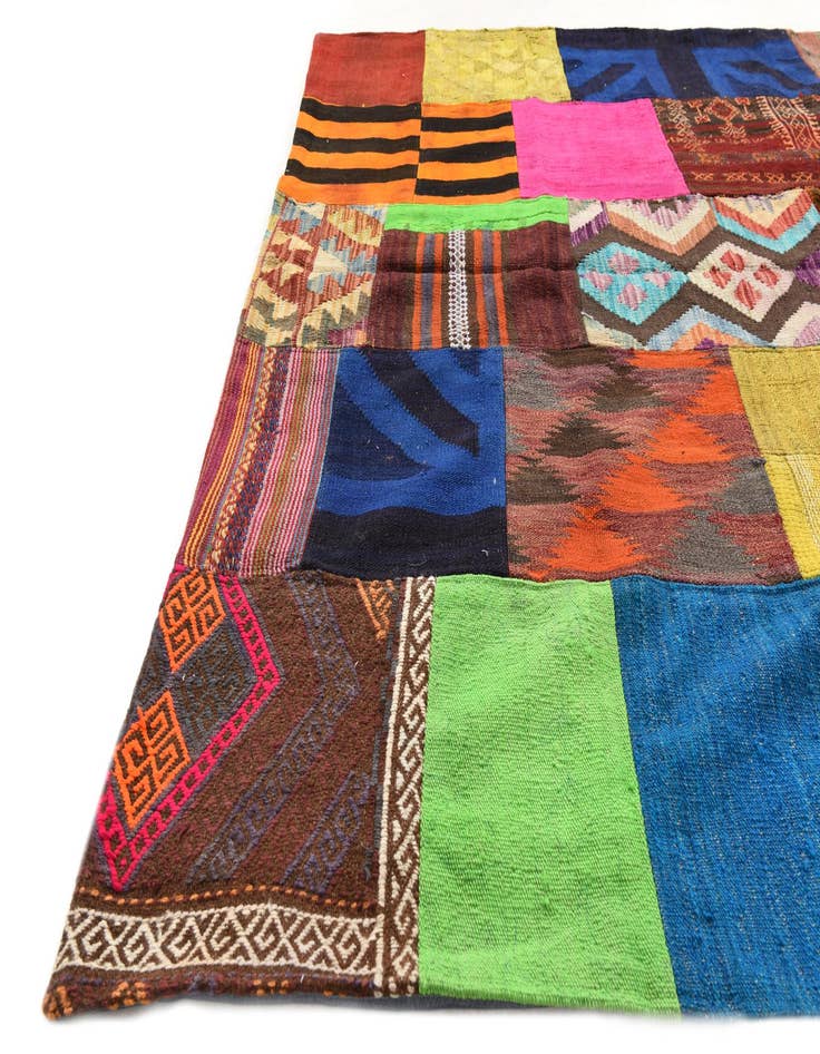 Detail image of  5' 6 x 7' 11  Hand Woven Kilim Patchwork Wool Rug