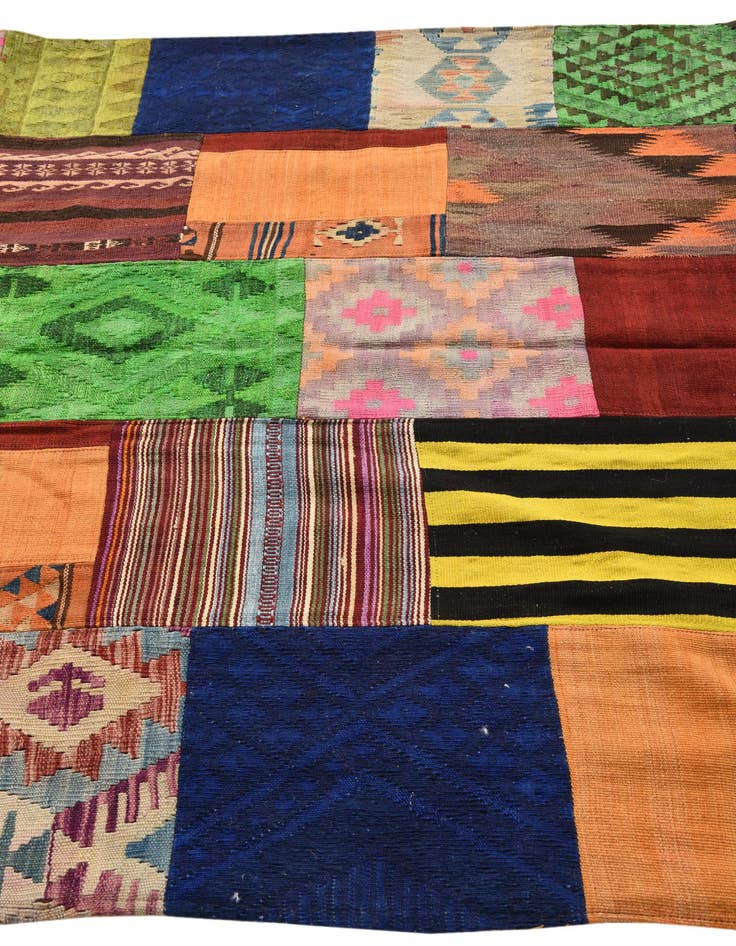 Detail image of  5' 5 x 7' 9  Hand Woven Kilim Patchwork Wool Rug