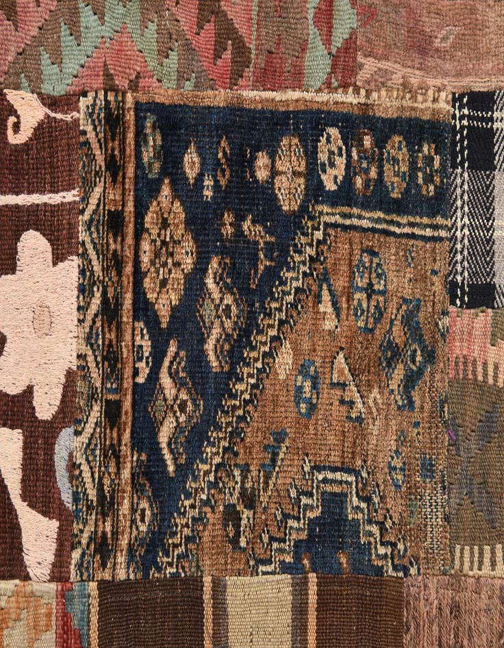 Detail image of  5' 5 x 8'  Hand Woven Kilim Patchwork Wool Rug
