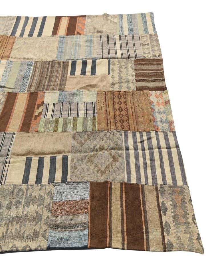 Detail image of  6' 6 x 9' 8  Hand Woven Kilim Patchwork Wool Rug