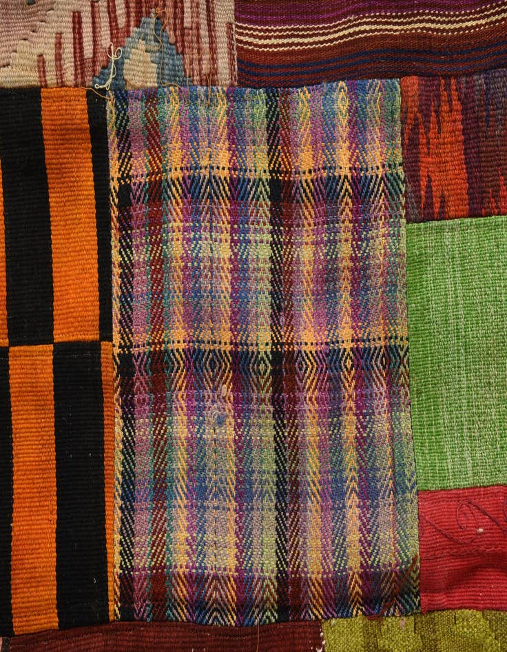 Detail image of  5' 5 x 7' 10  Hand Woven Kilim Patchwork Wool Rug