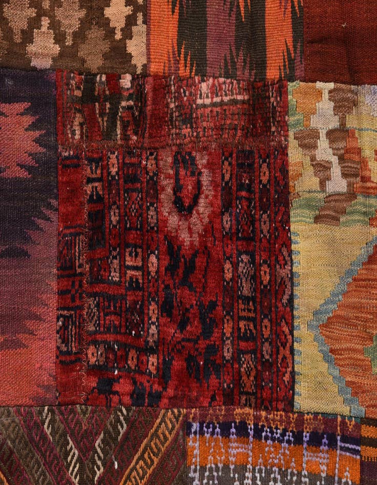 Detail image of  4' 9 x 6' 7  Hand Woven Kilim Patchwork Wool Rug