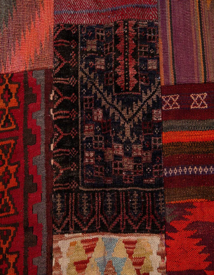 Detail image of  5' x 6' 8  Hand Knotted Kilim Patchwork Wool Rug