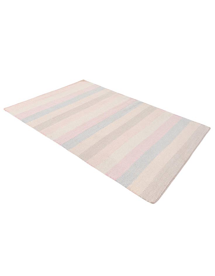 Detail image of  3' 11 x 5' 8  Hand Knotted Kilim Wool Rug