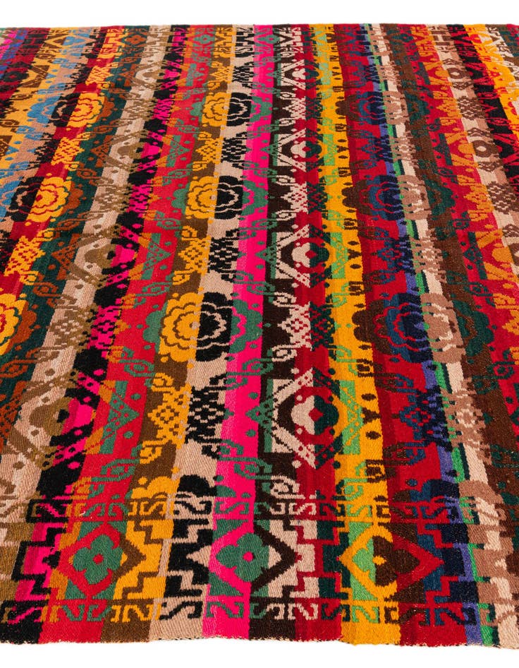 Detail image of  7' 8 x 9' 7  Hand Woven Kilim Wool Rug