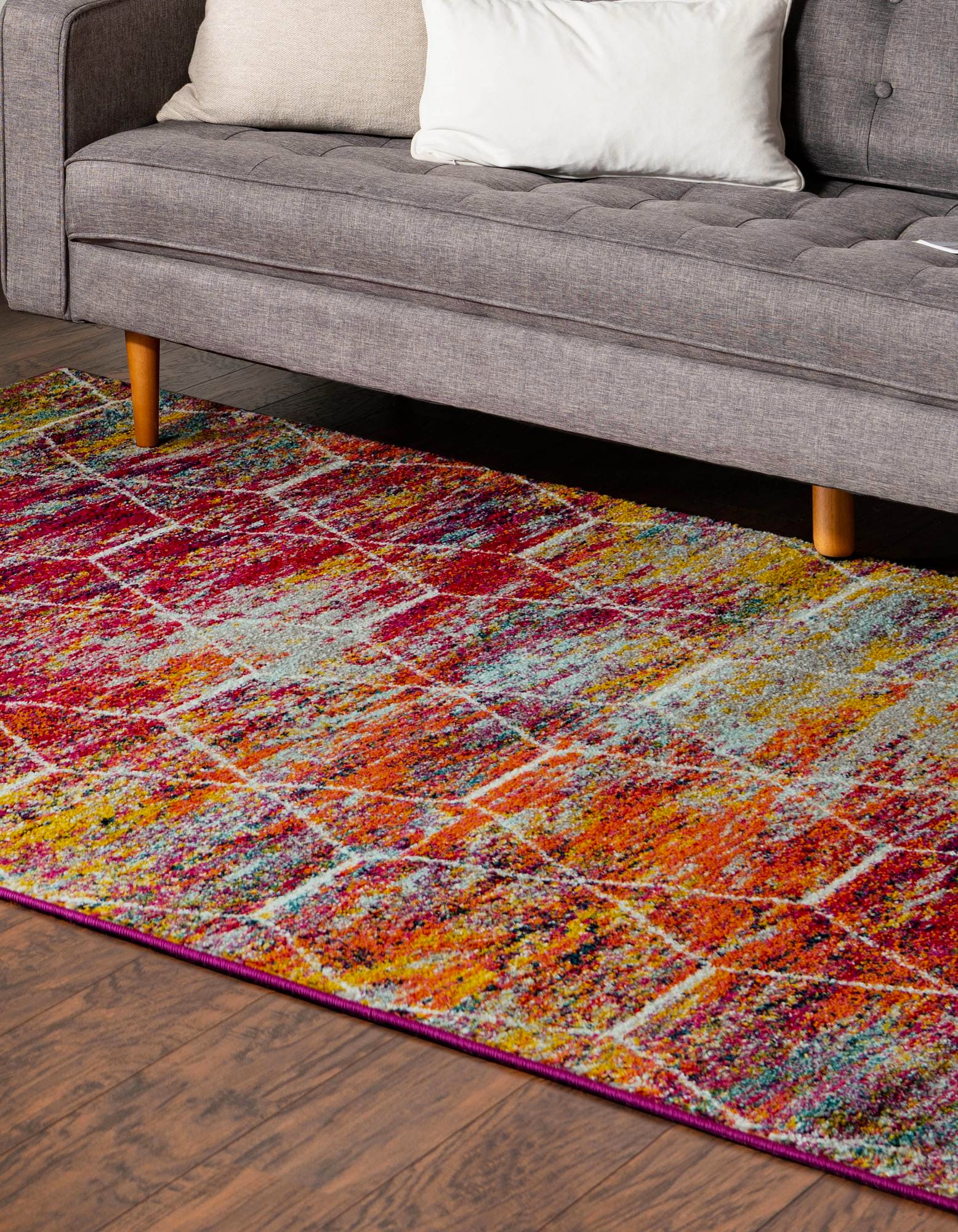 Multicolor 5' 3 x 8' Lattice Frieze Rug | Rugs.com