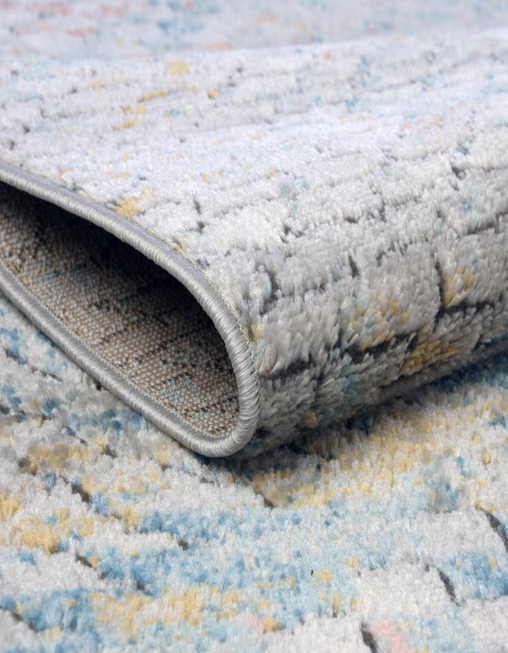 Detail image of  2' 2 x 3' Leipzig Rug