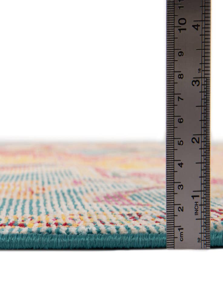 Detail image of  2' 7 x 5' Leipzig Rug