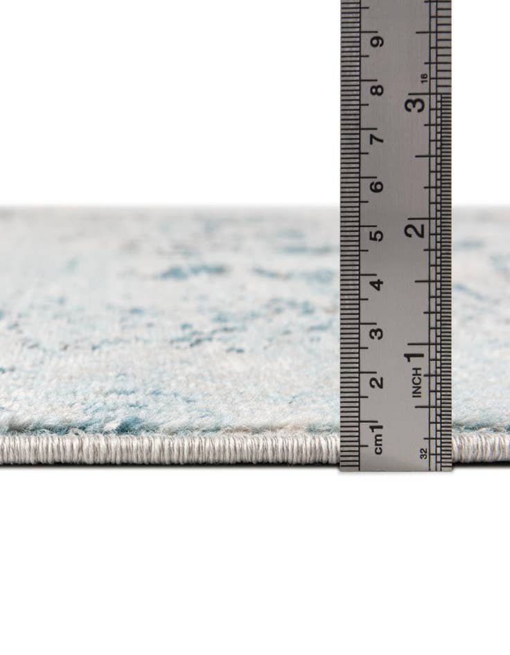 Detail image of  5' x 8' Leipzig Rug