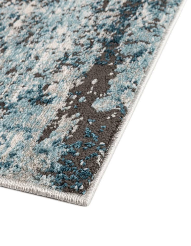 Detail image of  5' x 8' Leipzig Rug