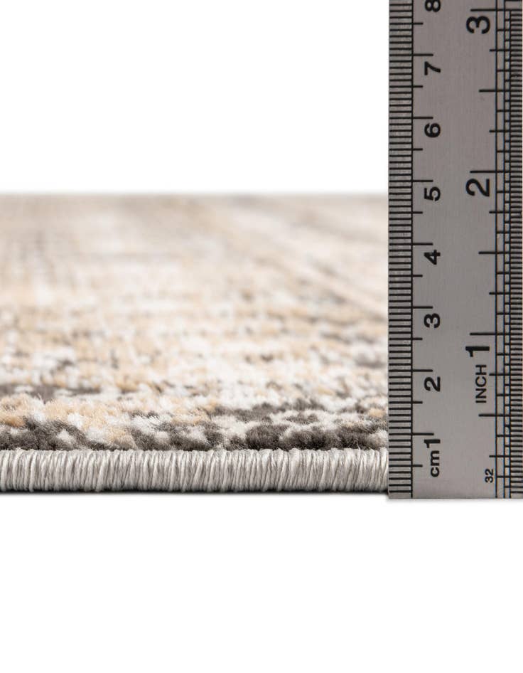 Detail image of  5' x 8' Leipzig Rug