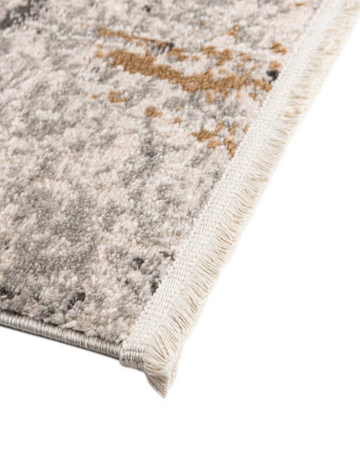 Detail image of  5' 3 x 7' 7 Leipzig Rug