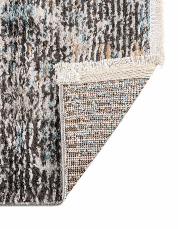 Detail image of  2' x 3' Leipzig Rug